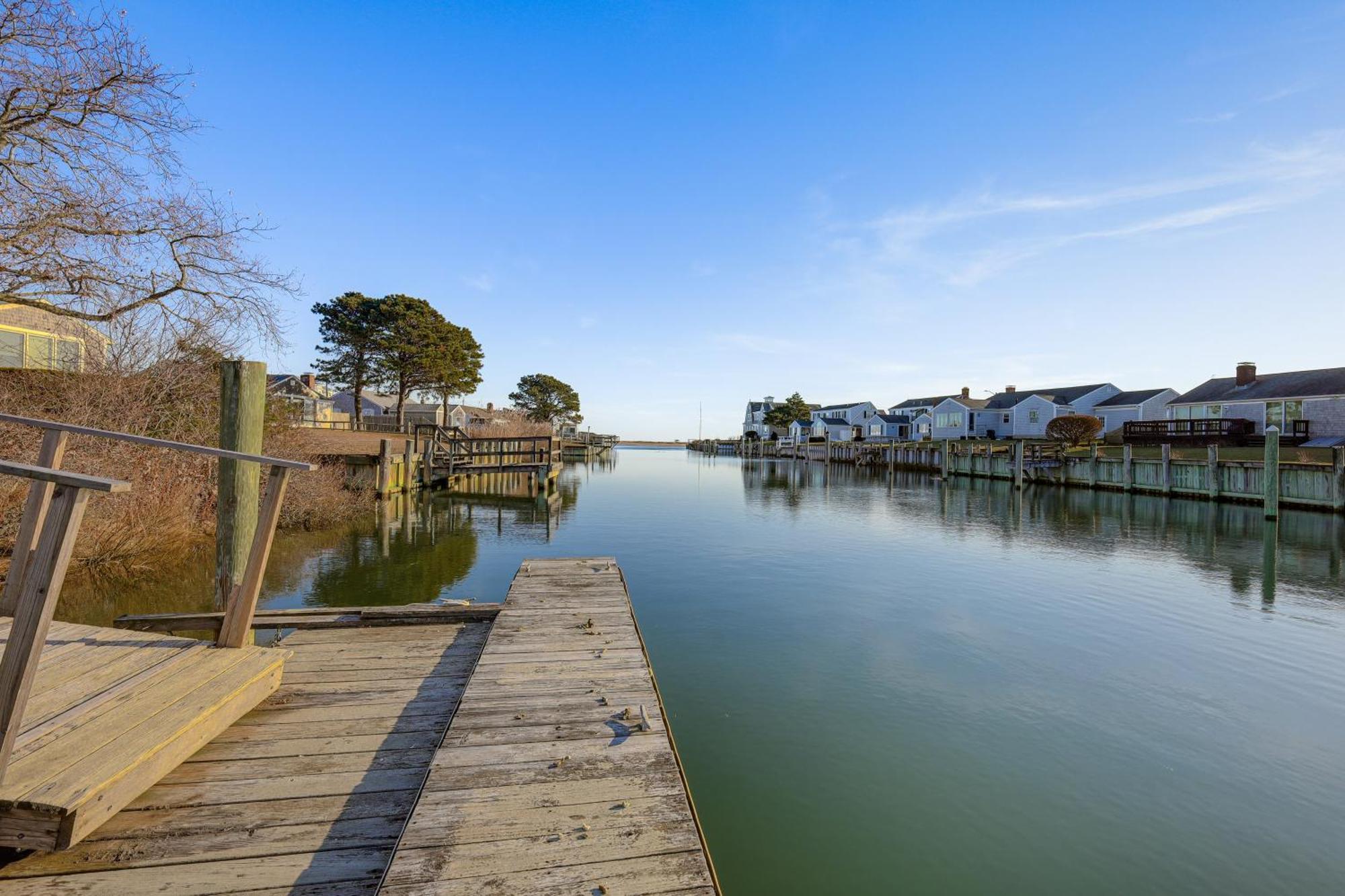 Cape Cod Cottage With Private Dock On Bass River West Dennis Exterior photo